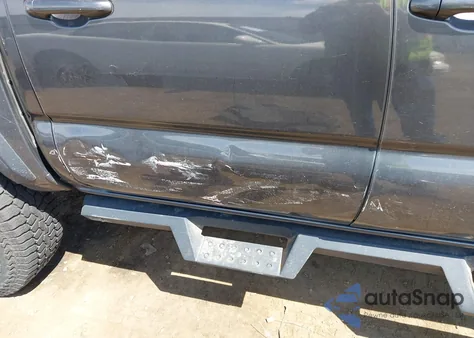 2019 Toyota Tacoma Trd Off Road из США, поврежденный, VIN 3TMCZ5ANXKM191842